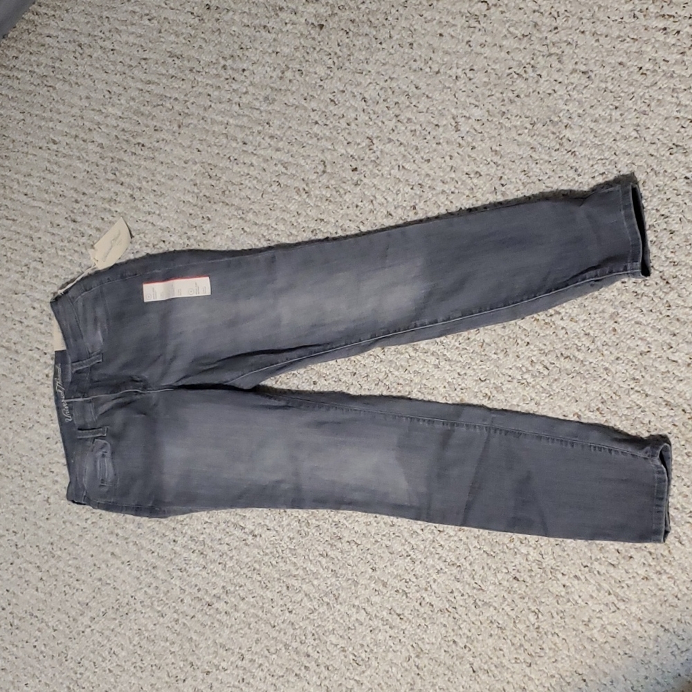 New Universal Thread Grey women's skinny jeans, size 4 regular